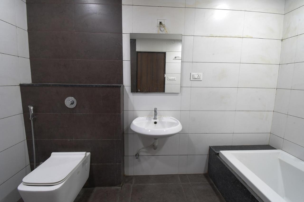 Hotel Ravikiran Kolhapur Εξωτερικό φωτογραφία