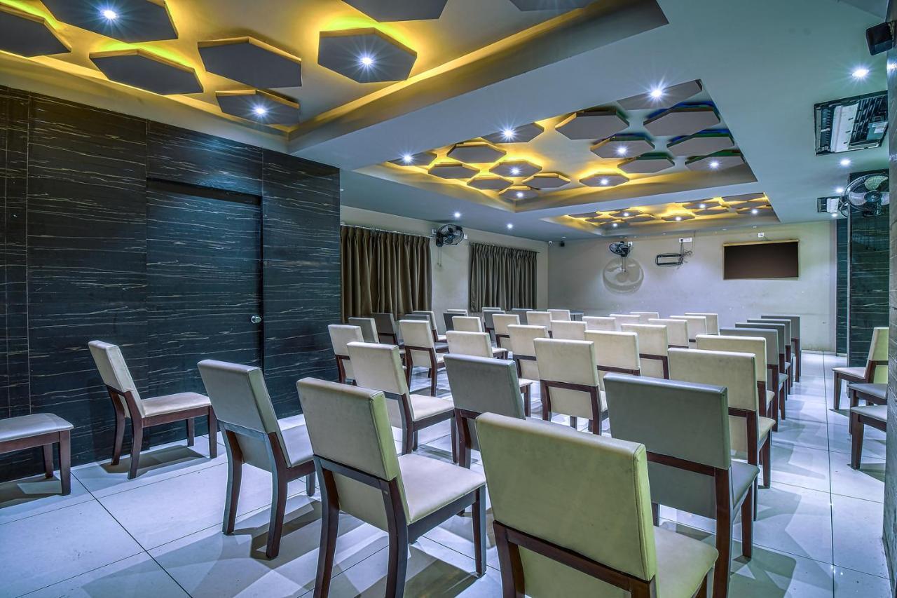 Hotel Ravikiran Kolhapur Εξωτερικό φωτογραφία