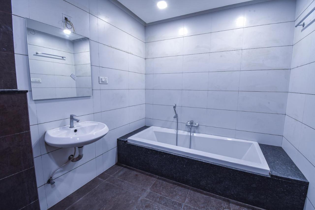 Hotel Ravikiran Kolhapur Εξωτερικό φωτογραφία