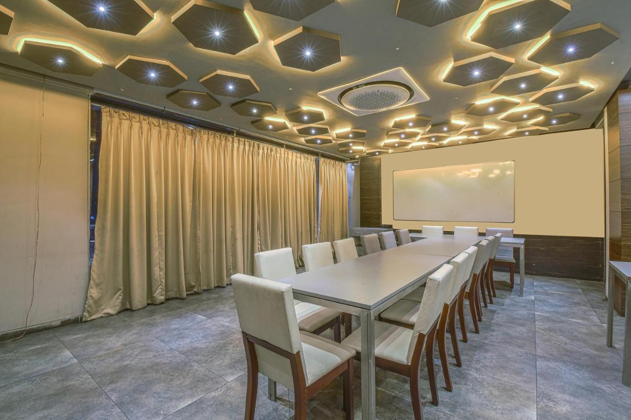 Hotel Ravikiran Kolhapur Εξωτερικό φωτογραφία